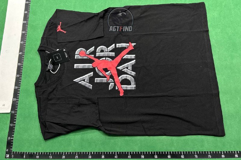 Nike Air Jordan T-shirt (25+)
