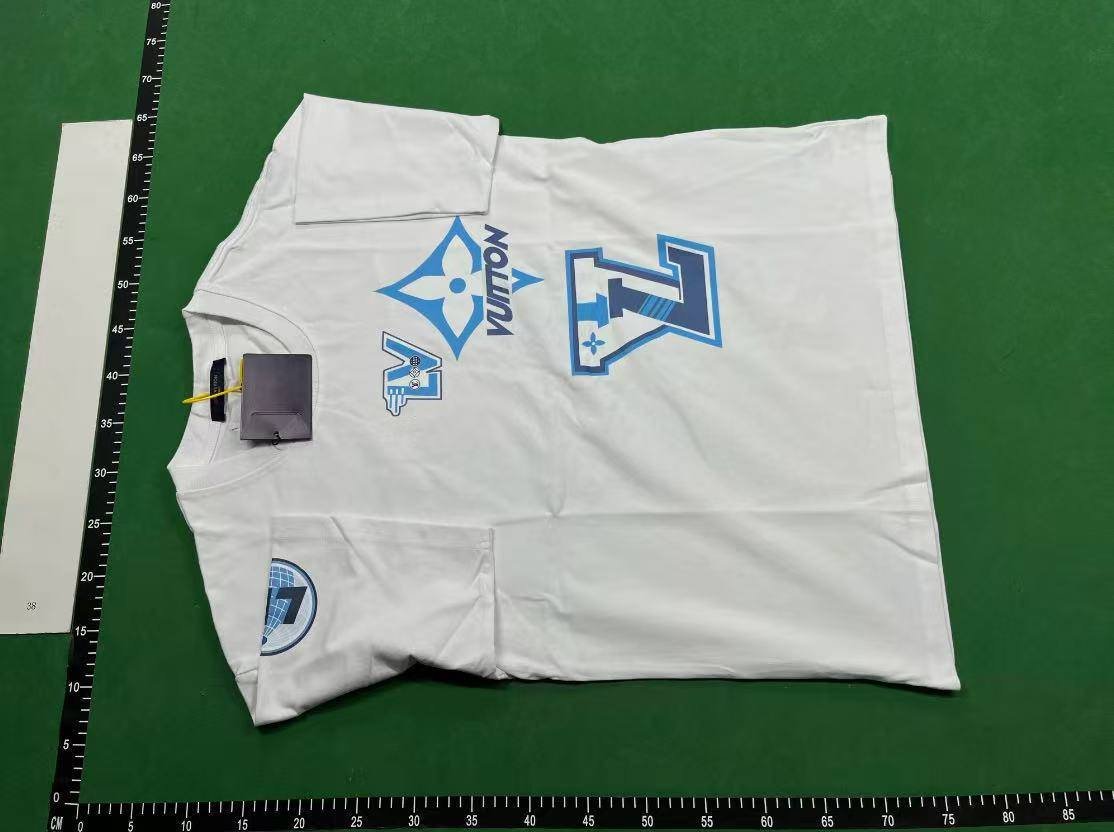 Louis Vuitton T-shirt