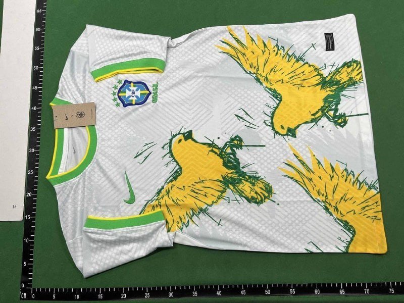 adidas Football T-shirt (39 CP)