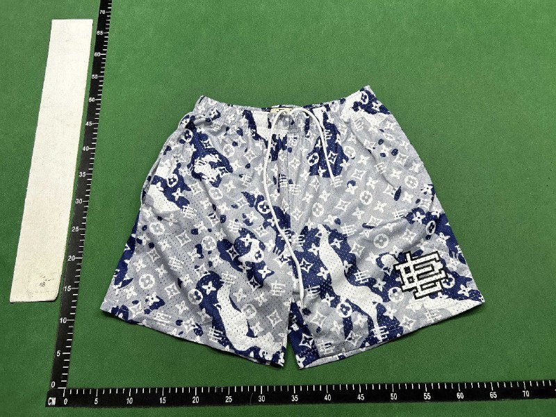 EE shorts  (40 CP)