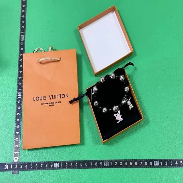 Louis Vuitton LV Thai silver style bracelet