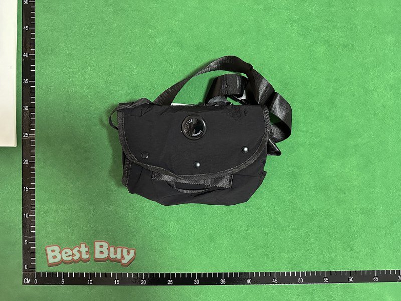 C.P. Company bag(+8 color)                                                                                             Price :CNY ¥ 99.00 ≈ $ 15.11