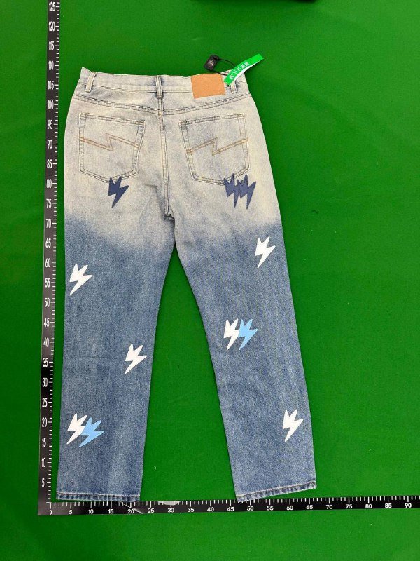Lightning jeans