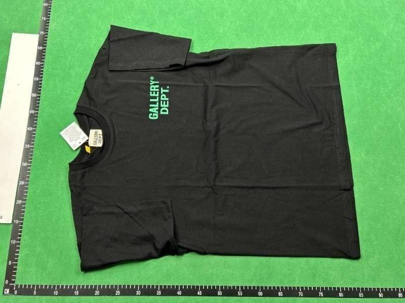 GALLERY DEPT  t-shirt